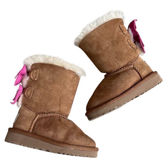 Ugg Australia Bailey Polka Dot Bow Boots Kids Sz 6 - Picture 2 of 7